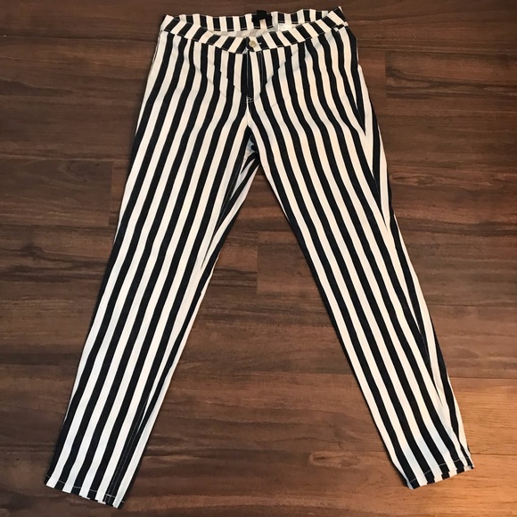 H&M Denim - ♥️Super Adorable Women’s Striped Stretch Jean Pant
